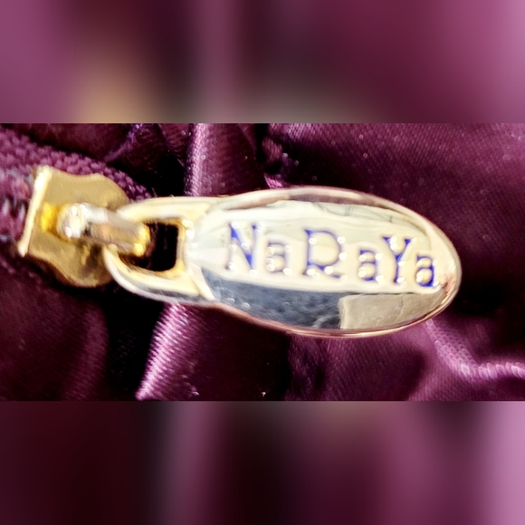 NaRaYa Handmade Satin Quilted With Bow Tote Bag - Picture 5 of 6